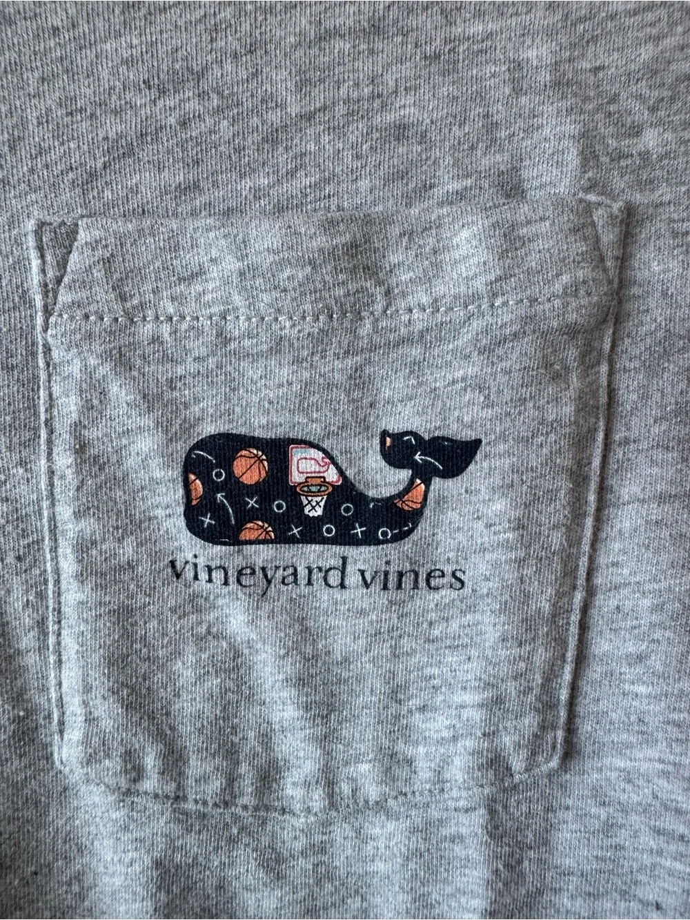 Vineyard Vines Kids Gray Basketball Whale Graphic Long Sleeve Size 16 (large)